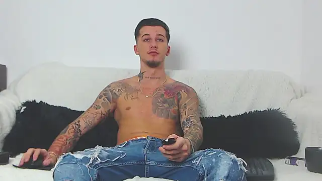 Snapshot of Zzedd chatting on 28, 11, 2025 Zzedd online show from 28, 11, 2025