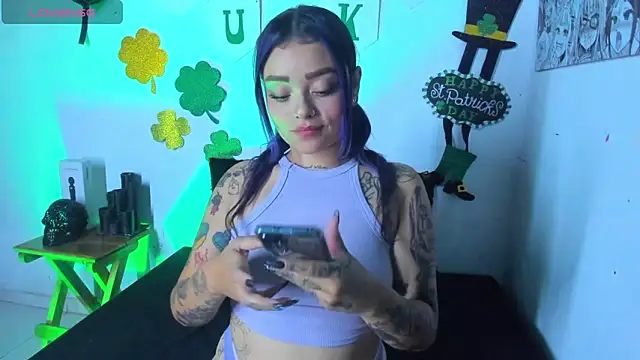 ChloeAllennn online show from 19, 3, 2025