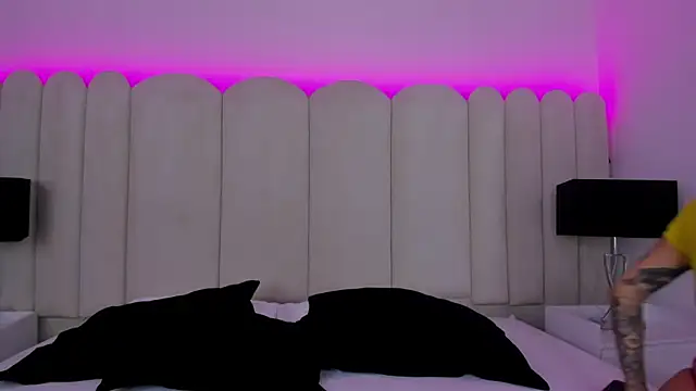 Antonella Smiith  online show from 11, 9, 2025