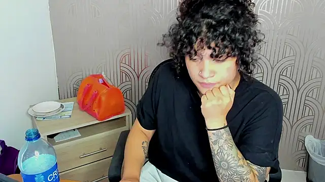 BloodyMaary  online show from 26, 2, 2025