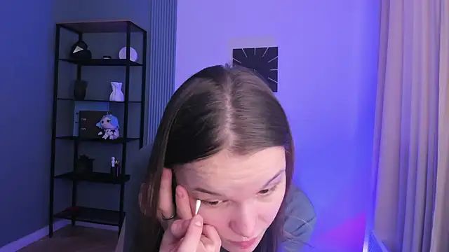 Amber Rogers online show from 8, 3, 2025