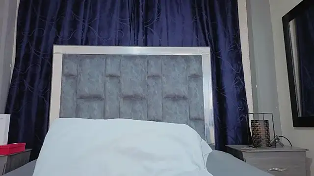 Effie cooper online show from 22, 9, 2025