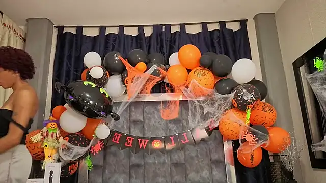 Effie cooper online show from 28, 10, 2025