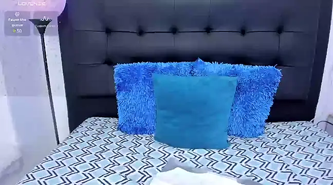 Madyson18 online show from 4, 3, 2025