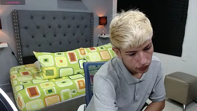 matteo foxx online show from 7, 3, 2025