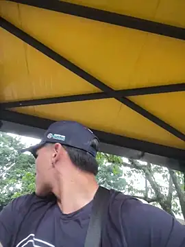 MaxxxSteil online show from 4, 3, 2025