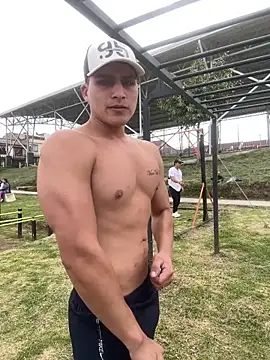 MaxxxSteil online show from 5, 2, 2026