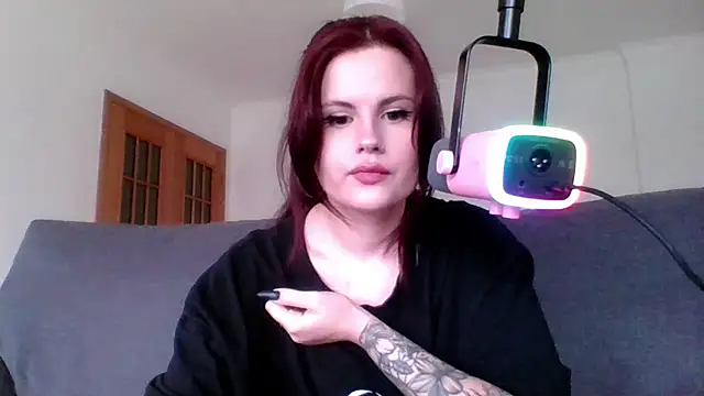 Della Ideal online show from 28, 2, 2025