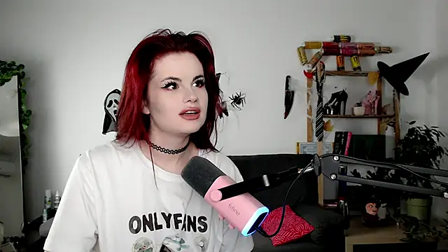 Della Ideal online show from 21, 10, 2025