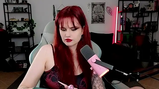 Snapshot of Della_Ideal chatting on 8, 6, 2026 Della Ideal online show from 8, 6, 2026