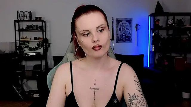 Snapshot of Della_Ideal chatting on 8, 7, 2026 Della Ideal online show from 8, 7, 2026