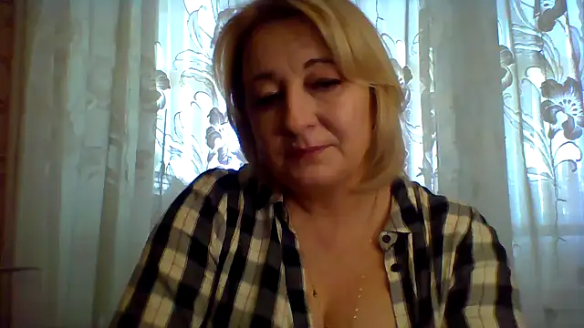 Snapshot of ArielXLoveresss chatting on 23, 2, 2025 ArielXLoveresss online show from 23, 2, 2025