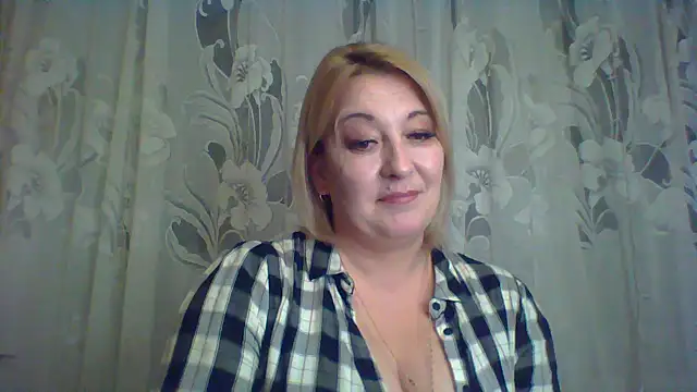 Snapshot of ArielXLoveresss chatting on 25, 2, 2025 ArielXLoveresss online show from 25, 2, 2025