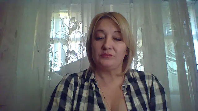 Snapshot of ArielXLoveresss chatting on 26, 2, 2025 ArielXLoveresss online show from 26, 2, 2025