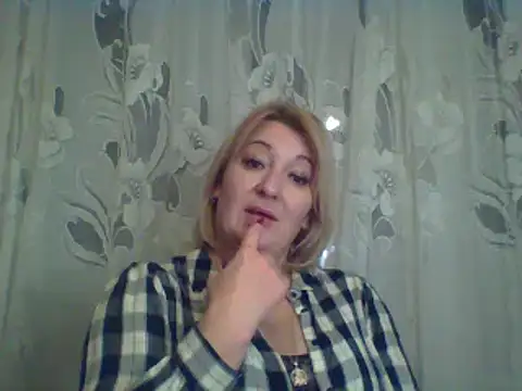 Snapshot of ArielXLoveresss chatting on 27, 2, 2025 ArielXLoveresss online show from 27, 2, 2025