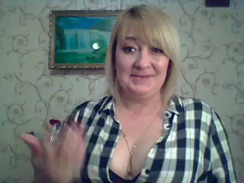 Snapshot of ArielXLoveresss chatting on 10, 3, 2025 ArielXLoveresss online show from 10, 3, 2025