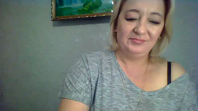 Snapshot of ArielXLoveresss chatting on 5, 10, 2025 ArielXLoveresss online show from 5, 10, 2025