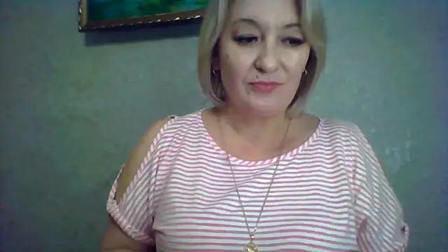Snapshot of ArielXLoveresss chatting on 12, 11, 2025 ArielXLoveresss online show from 12, 11, 2025
