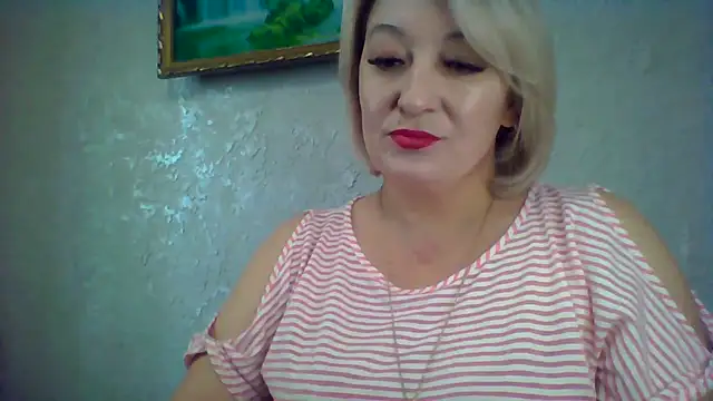 Snapshot of ArielXLoveresss chatting on 14, 11, 2025 ArielXLoveresss online show from 14, 11, 2025