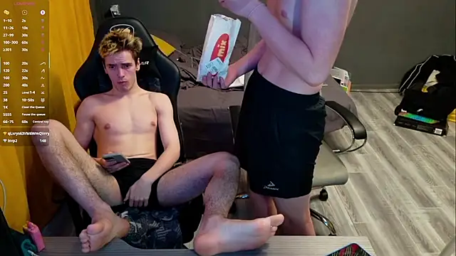 Snapshot of TaylerSigma chatting on 27, 2, 2025 TaylerSigma online show from 27, 2, 2025