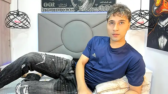 Snapshot of buddy_whitte chatting on 8, 11, 2025 buddy whitte online show from 8, 11, 2025