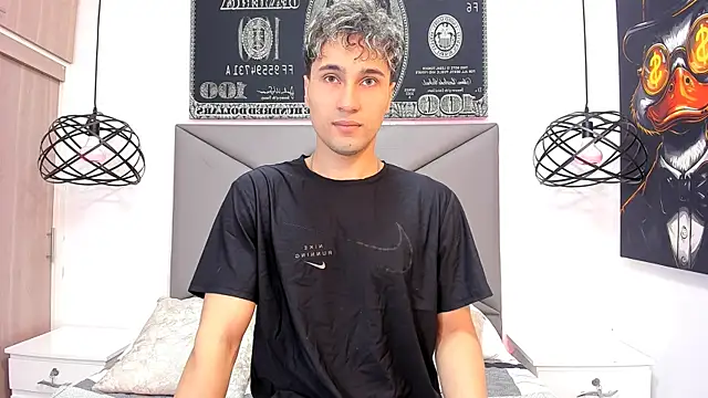 Snapshot of buddy_whitte chatting on 11, 11, 2025 buddy whitte online show from 11, 11, 2025