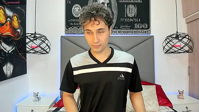 Snapshot of buddy_whitte chatting on 14, 12, 2025 buddy whitte online show from 14, 12, 2025