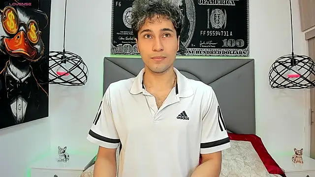 Snapshot of buddy_whitte chatting on 16, 12, 2025 buddy whitte online show from 16, 12, 2025