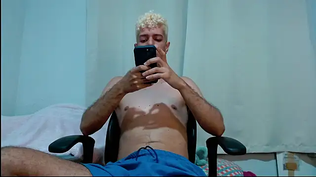 blondetwink online show from 28, 2, 2025