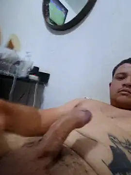 Snapshot of comcoroas chatting on 5, 4, 2026 comcoroas online show from 5, 4, 2026