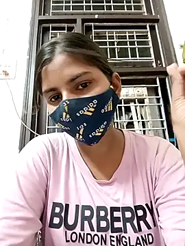 Snapshot of heena-3678 chatting on 13, 9, 2025 heena-3678 online show from 13, 9, 2025