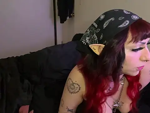 ChrryFoxx online show from 12, 3, 2025