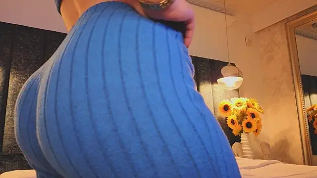 Ariannaa Suarez1 online show from 28, 3, 2026