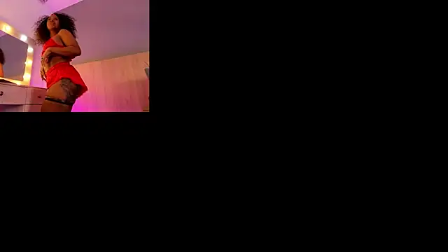 Snapshot of Greicy_Afrodita chatting on 5, 3, 2025 Greicy Afrodita online show from 5, 3, 2025