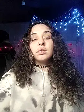 Snapshot of Fellyna chatting on 9, 10, 2025 Fellyna online show from 9, 10, 2025