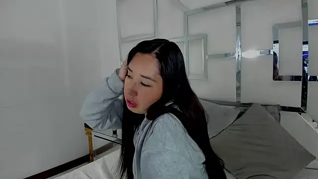 Snapshot of Celeste_X chatting on 24, 11, 2025 Celeste X online show from 24, 11, 2025