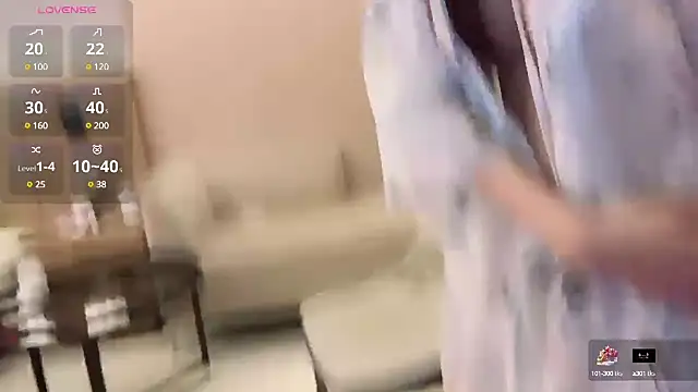 Snapshot of Xiaoxia-Baby chatting on 9, 3, 2025 Xiaoxia-Baby online show from 9, 3, 2025