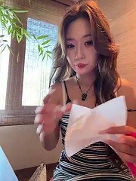 Snapshot of Xiaoxia-Baby chatting on 11, 6, 2026 Xiaoxia-Baby online show from 11, 6, 2026