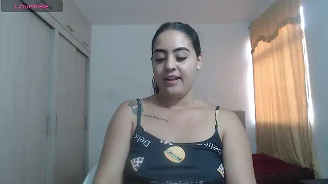 Snapshot of Anthonela_Queen chatting on 4, 10, 2025 Anthonela Queen online show from 4, 10, 2025