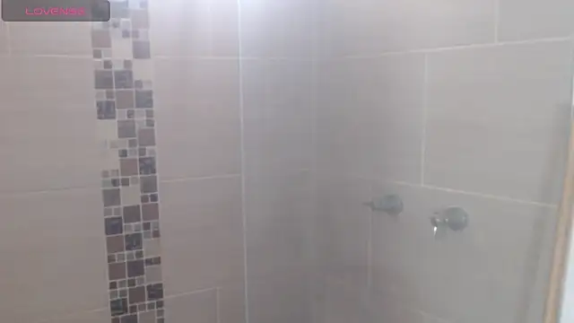 Snapshot of Anthonela_Queen chatting on 29, 11, 2025 Anthonela Queen online show from 29, 11, 2025