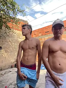 Snapshot of twinks_28 chatting on 4, 3, 2026 twinks 28 online show from 4, 3, 2026