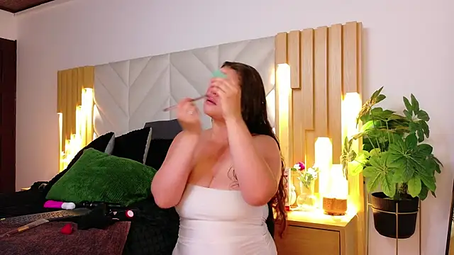 Anaise latif online show from 20, 9, 2025