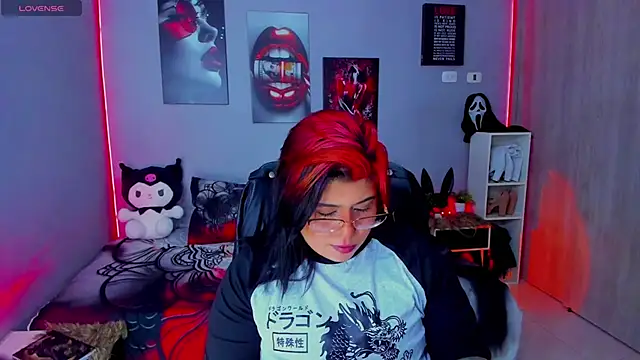 Snapshot of Veronika_metal chatting on 13, 11, 2025 Veronika metal online show from 13, 11, 2025