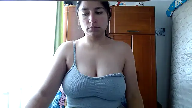 Snapshot of Escarcha-blue chatting on 25, 4, 2026 Escarcha-blue online show from 25, 4, 2026