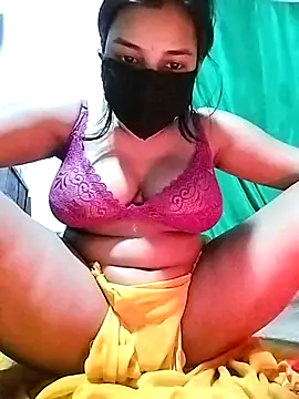 Snapshot of kusum_girl chatting on 13, 3, 2025 kusum girl online show from 13, 3, 2025