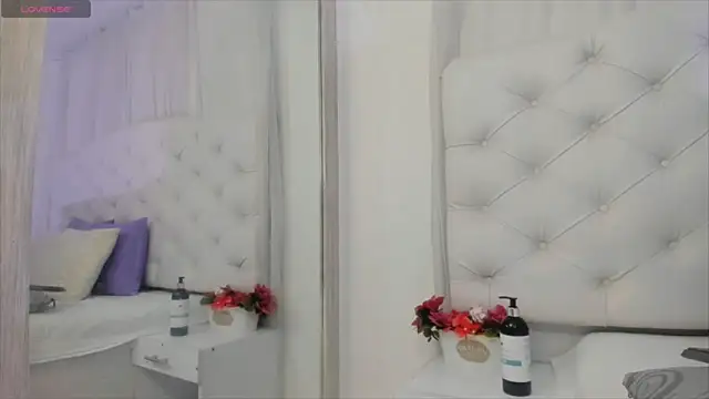 Snapshot of kamii_arias chatting on 2, 10, 2025 kamii arias online show from 2, 10, 2025