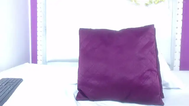 Snapshot of naughty_teen18 chatting on 14, 3, 2025 naughty teen18 online show from 14, 3, 2025