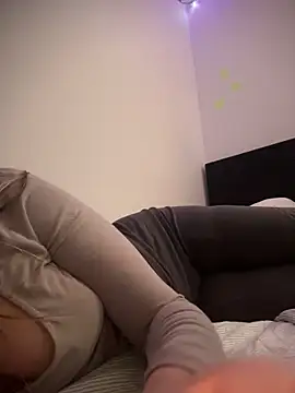 Snapshot of SwedishAstrid chatting on 26, 2, 2026 SwedishAstrid online show from 26, 2, 2026