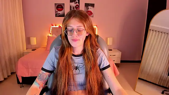 Snapshot of Emily_Warren_ chatting on 2, 6, 2026 Emily Warren online show from 2, 6, 2026
