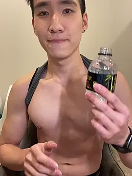 Snapshot of Hon1069 chatting on 6, 3, 2025 Hon1069 online show from 6, 3, 2025